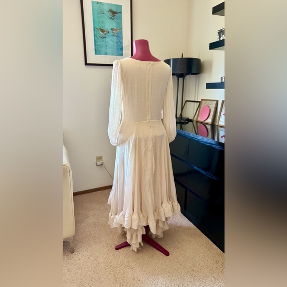 RAELYNNE DRESS IN ECRU - Picture 9 of 9